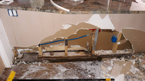 Professional Water damage restoration in Islandia, NY